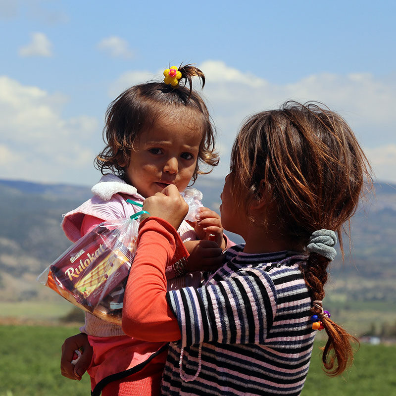 iF Charity - Palestinian Girls - Children